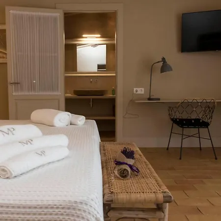 Allotjament i esmorzar Mas Pla 3*